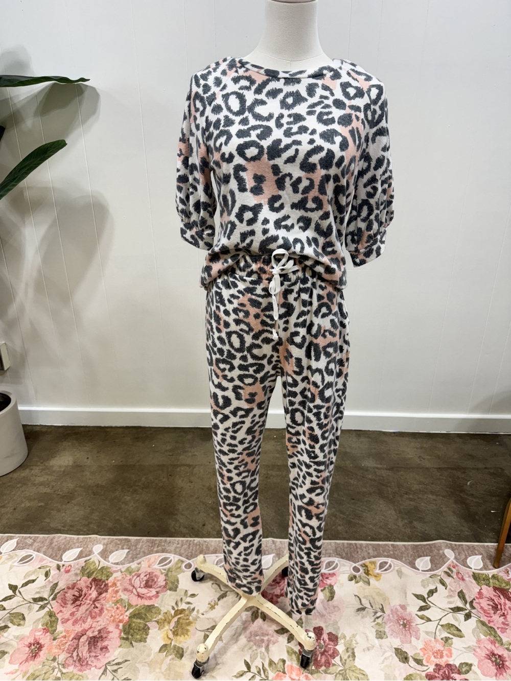 NWT Lovi + Grey Leopard Lounge Set Medium Matching Jogger Set